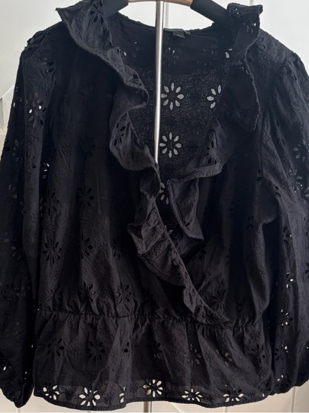 Ann Taylor Black Eyelet Ruffle Wrap Top Peplum Blouse Size Large EUC
